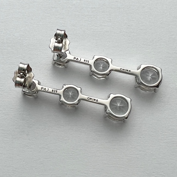 Faux Diamond earrings 925-Sterling Silver - Picture 5 of 6
